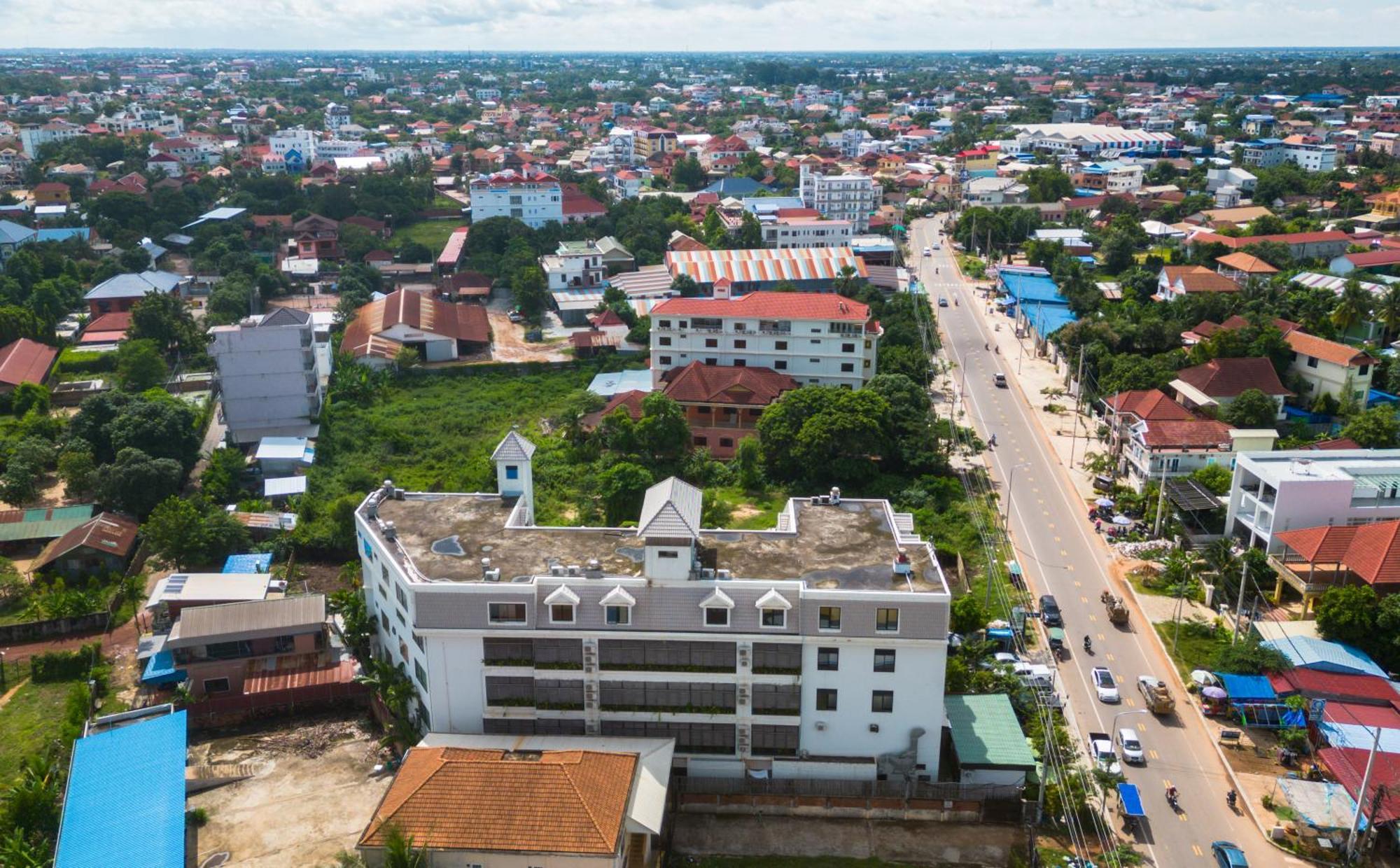 Bayon Modern Residence Siem Reap Exterior photo